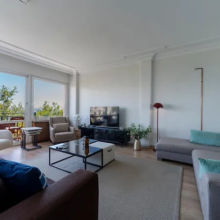 Bosphorus View With 3 Bedrooms - 2 Bathrooms - Super Location *